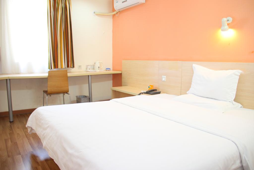 7Days Inn Beijing Liujiayao Station Номер фото