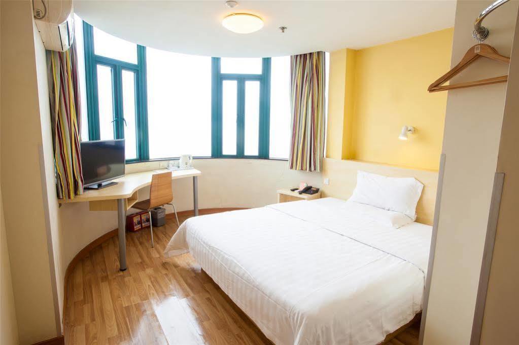 7Days Inn Beijing Liujiayao Station Екстер'єр фото